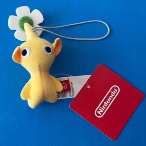 Nintendo Store Yellow Pikmin Mascot Plush Bag Charm - Ornament